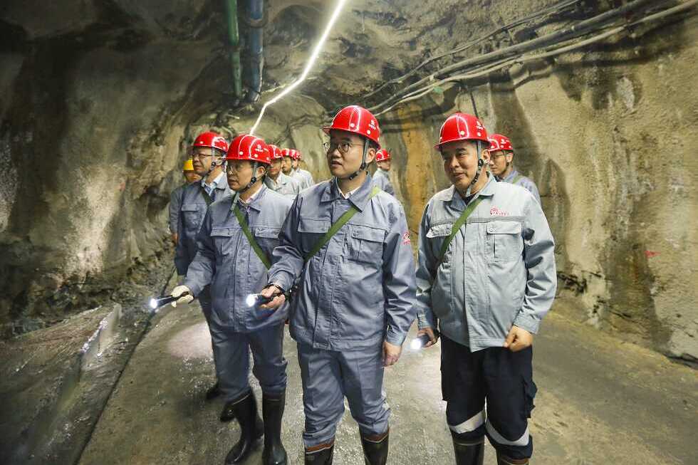 W020251114745616093004